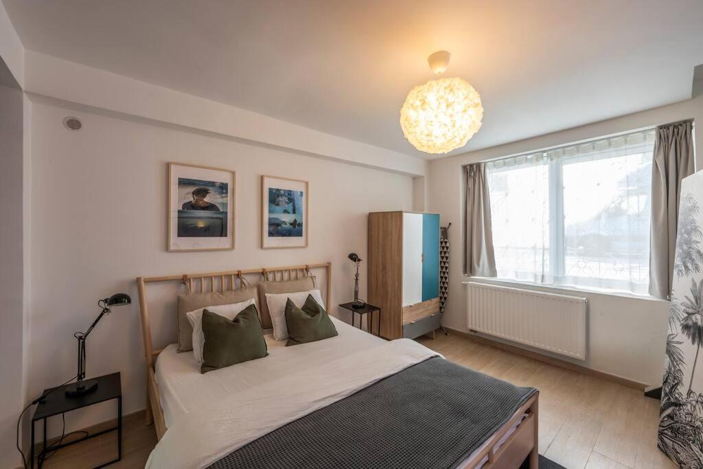 Superb 3 Bedroom & 3 Bathroom Duplex In Brussels City Centre מראה חיצוני תמונה